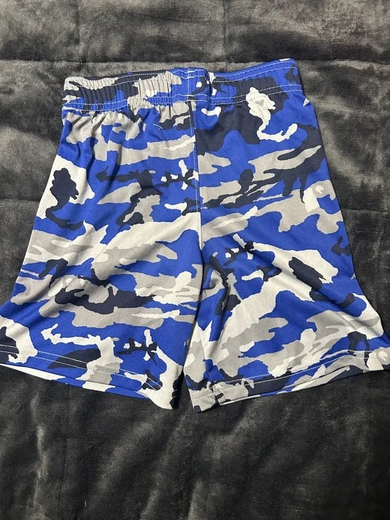 Under Armour Bright Orange Logo Tee with Blue Camo Shorts - Picture 3 of 6